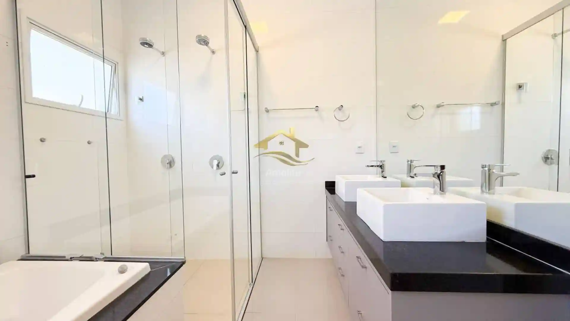 Casa de Condomínio com 3 quartos à venda, 270m² — foto 10 de 38