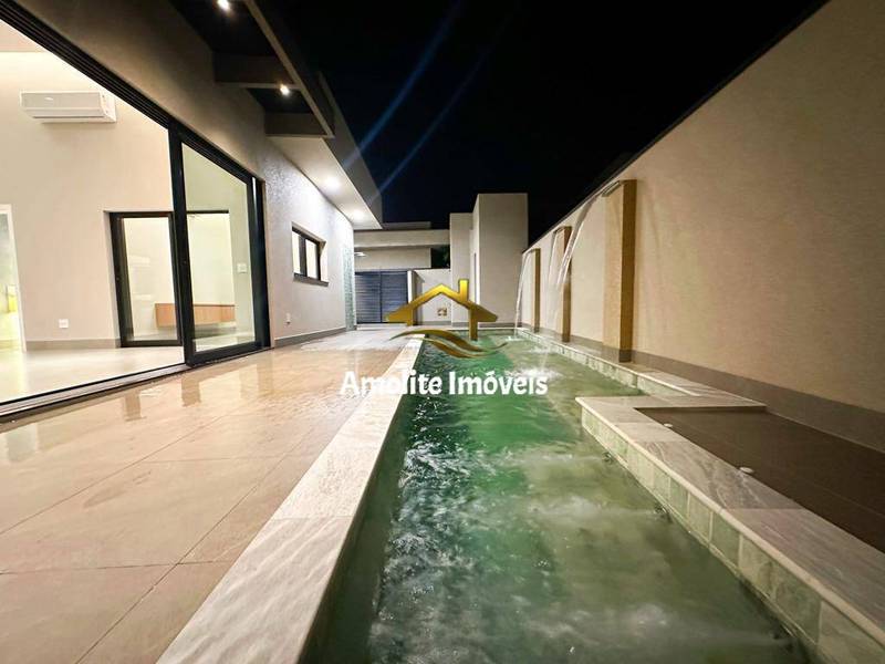 Casa de Condomínio com 3 quartos à venda, 256m² — foto 13 de 28