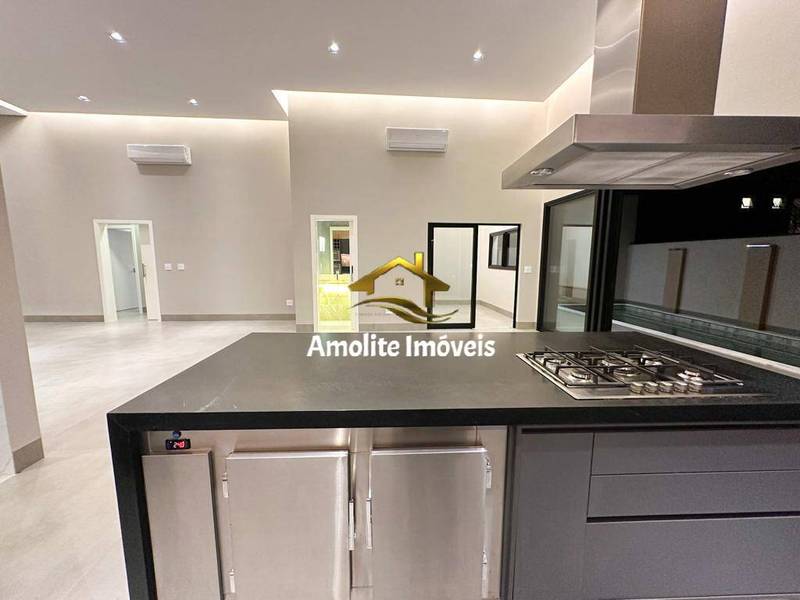 Casa de Condomínio com 3 quartos à venda, 256m² — foto 16 de 28