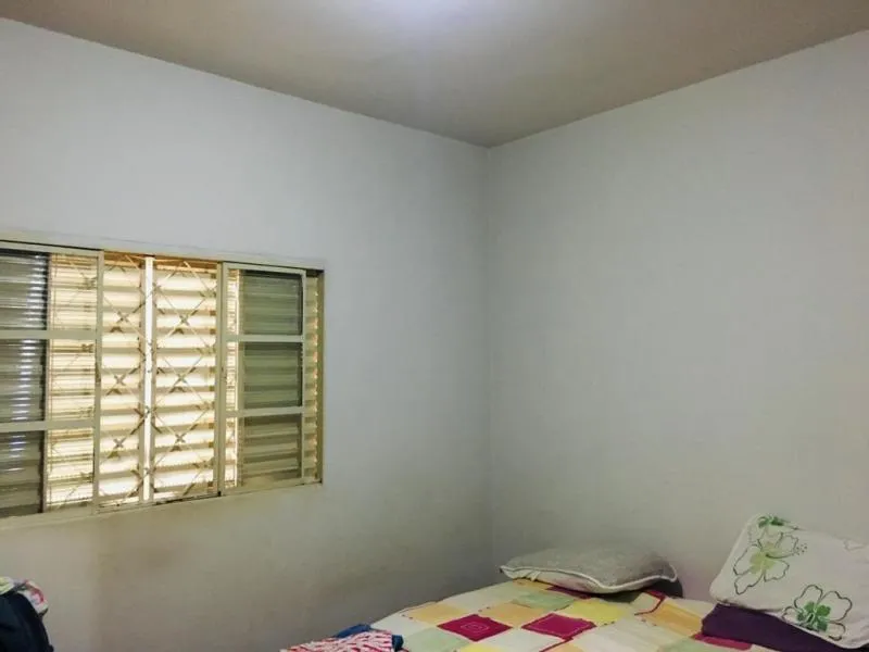Casa à venda — foto 3 de 4