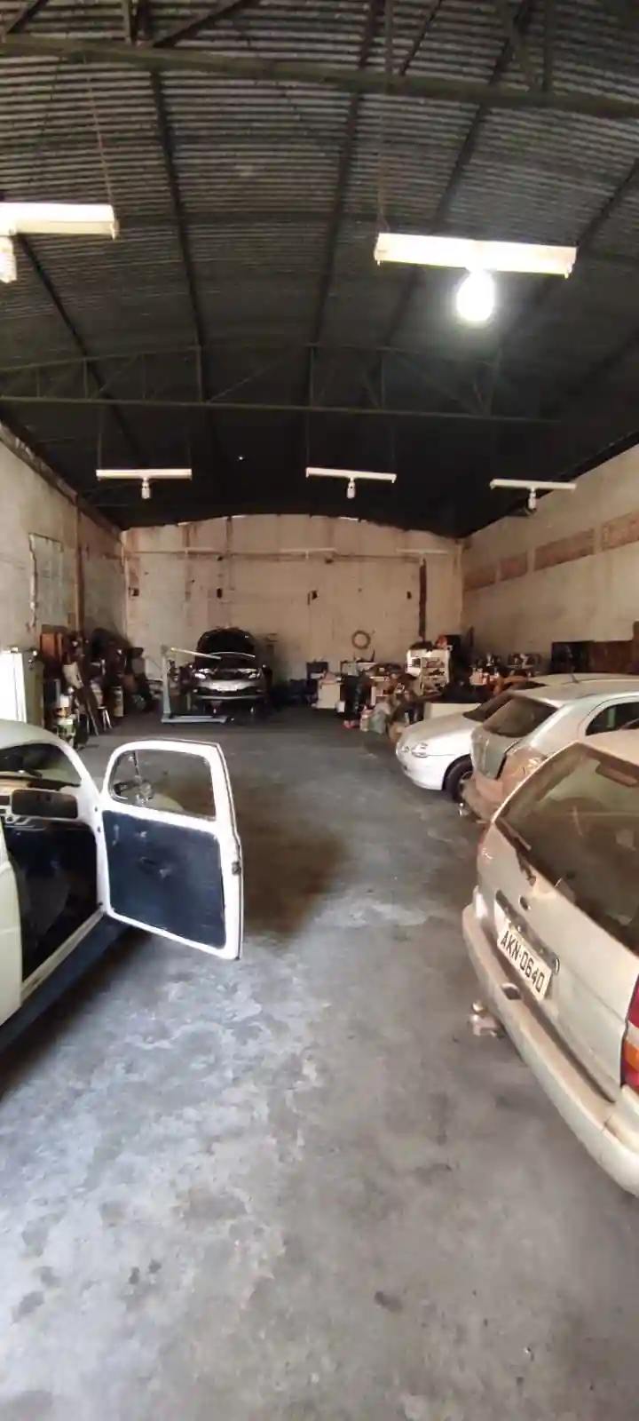 Loja / Salão / Ponto Comercial  à venda, 242m² — foto 2 de 3