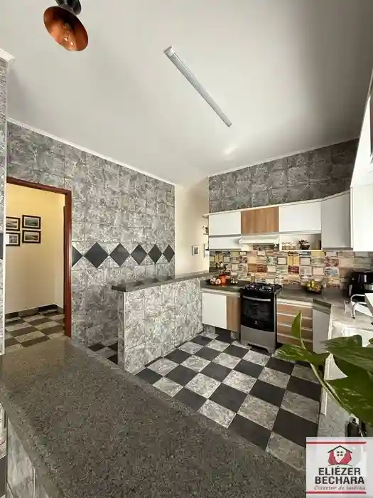 Casa com 3 quartos à venda, 234m² — foto 10 de 28