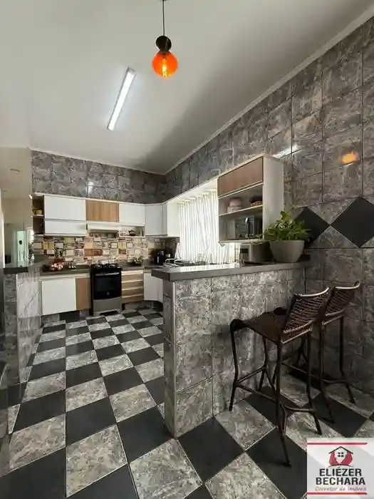Casa com 3 quartos à venda, 234m² — foto 11 de 28
