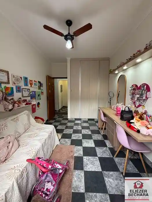 Casa com 3 quartos à venda, 234m² — foto 18 de 28