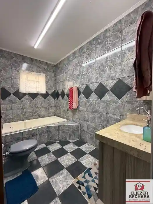 Casa com 3 quartos à venda, 234m² — foto 15 de 28