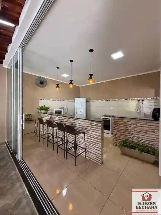 Casa com 3 quartos à venda, 234m² — foto 25 de 28