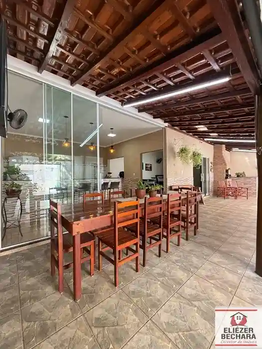Casa com 3 quartos à venda, 234m² — foto 24 de 28