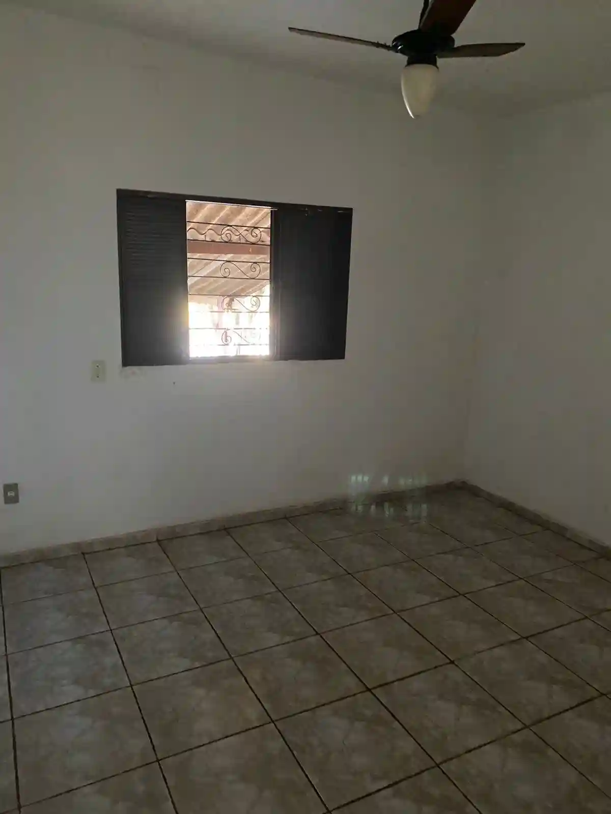 Casa com 1 quarto à venda, 90m² — foto 1 de 15