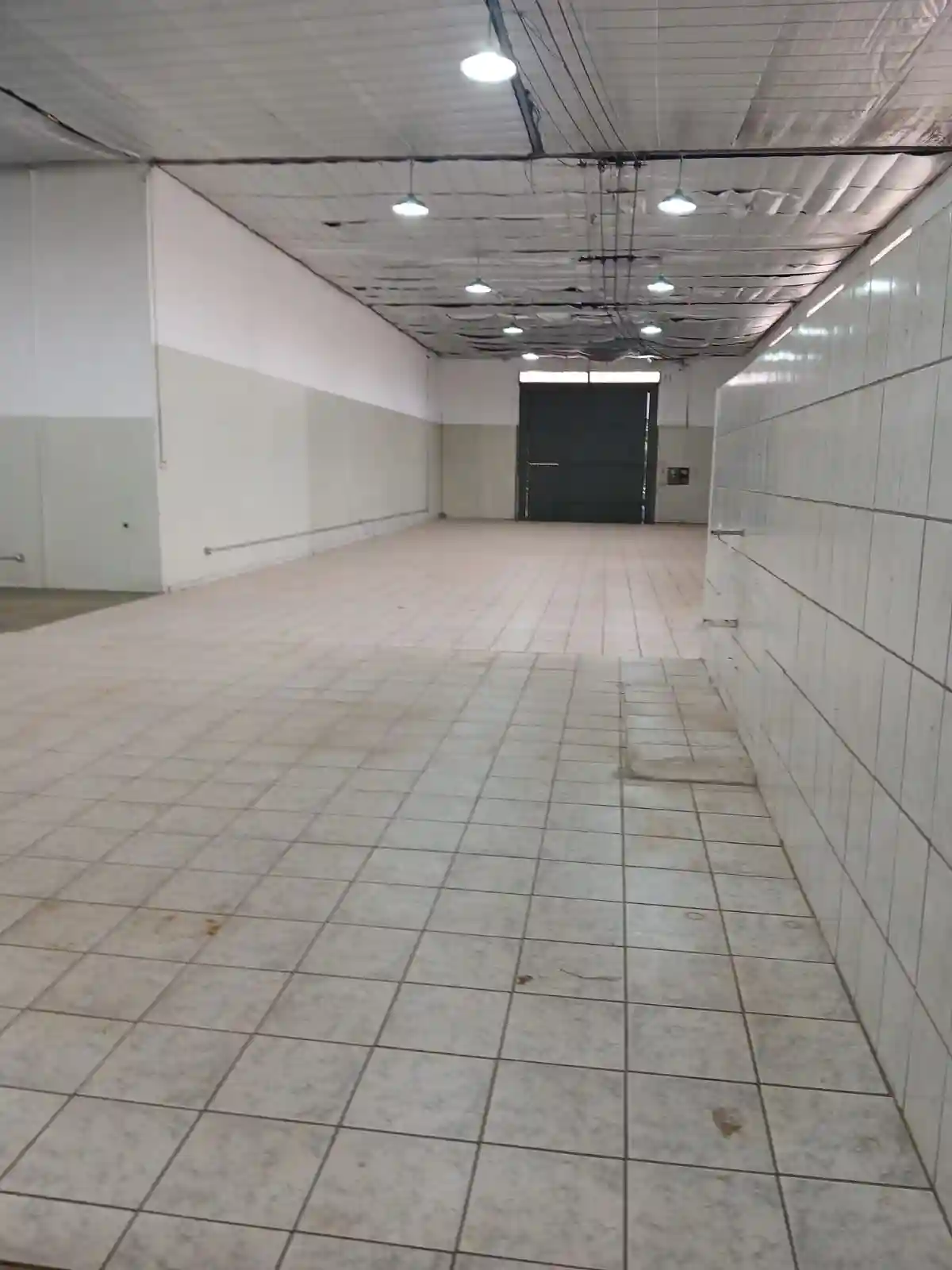 Loja / Salão / Ponto Comercial  para aluguel, 550m² — foto 5 de 6