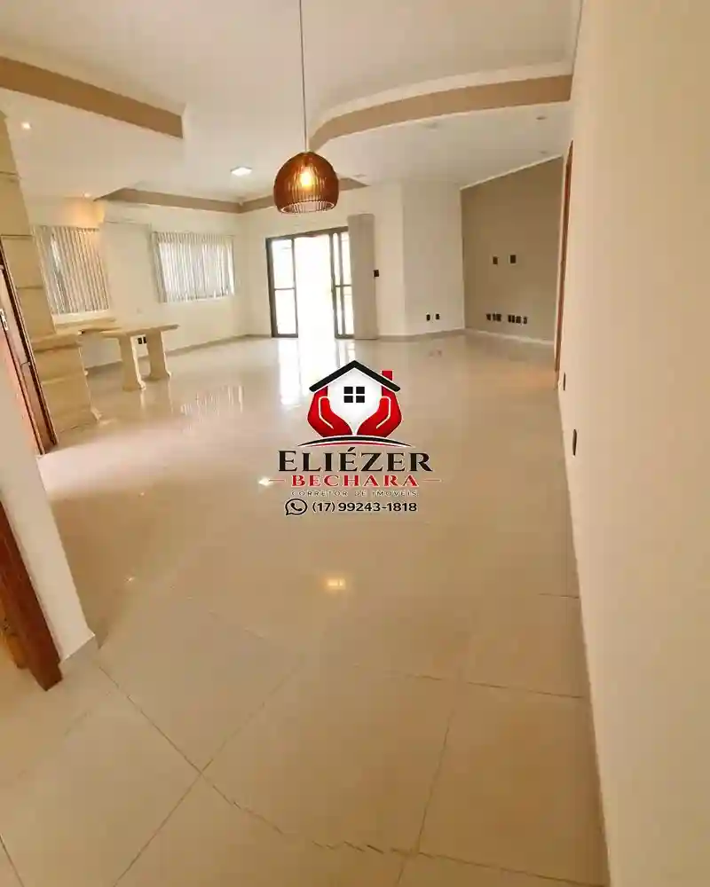Casa com 3 quartos à venda, 250m² — foto 4 de 9