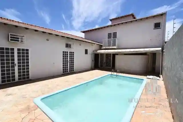Casa com 4 quartos à venda, 360m² — foto 1 de 18