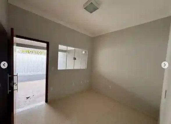 Casa com 2 quartos à venda, 110m² — foto 3 de 9