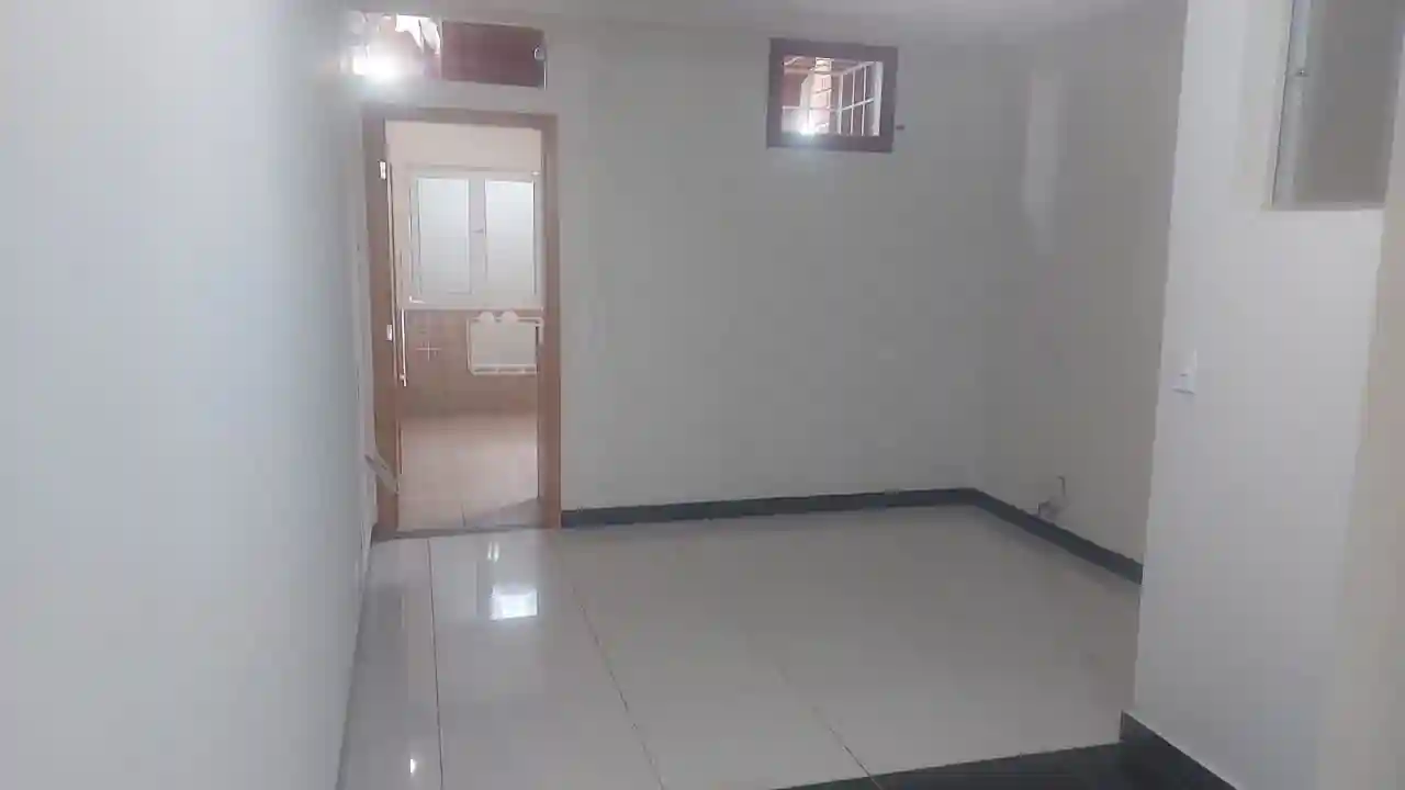 Casa de Condomínio com 3 quartos à venda, 100m² — foto 12 de 17