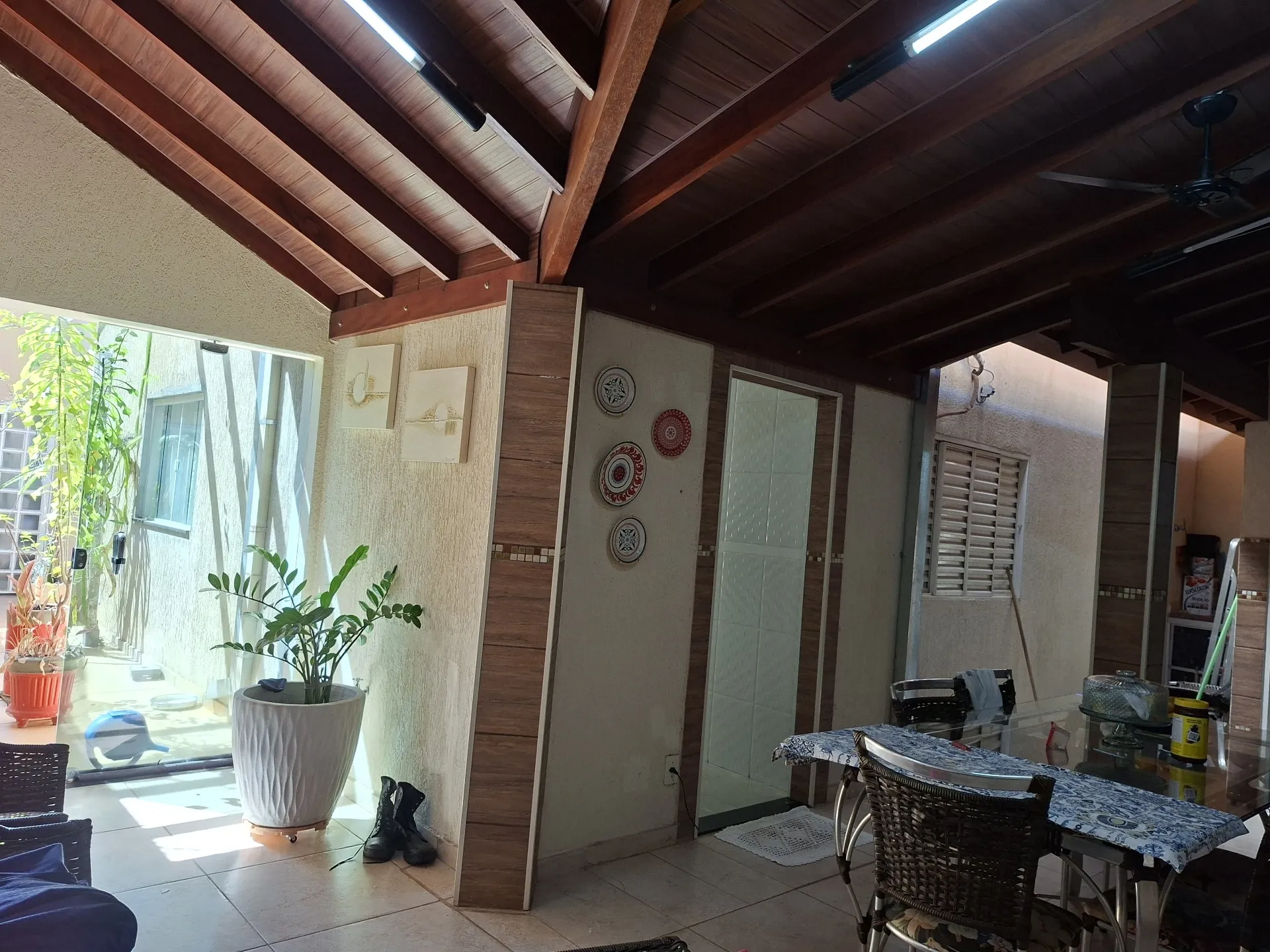 Casa com 3 quartos à venda, 160m² — foto 2 de 42