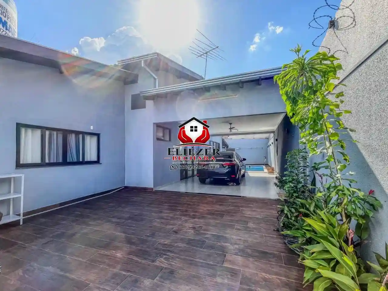 Casa com 3 quartos à venda, 160m² — foto 2 de 25