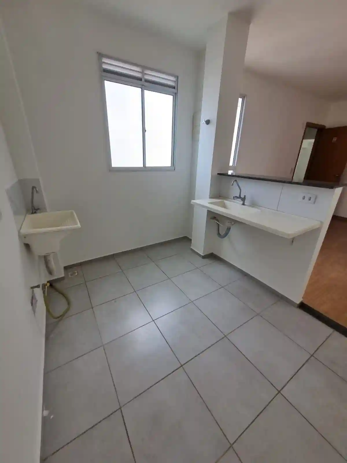 Apartamento com 2 quartos à venda, 60m² — foto 1 de 18