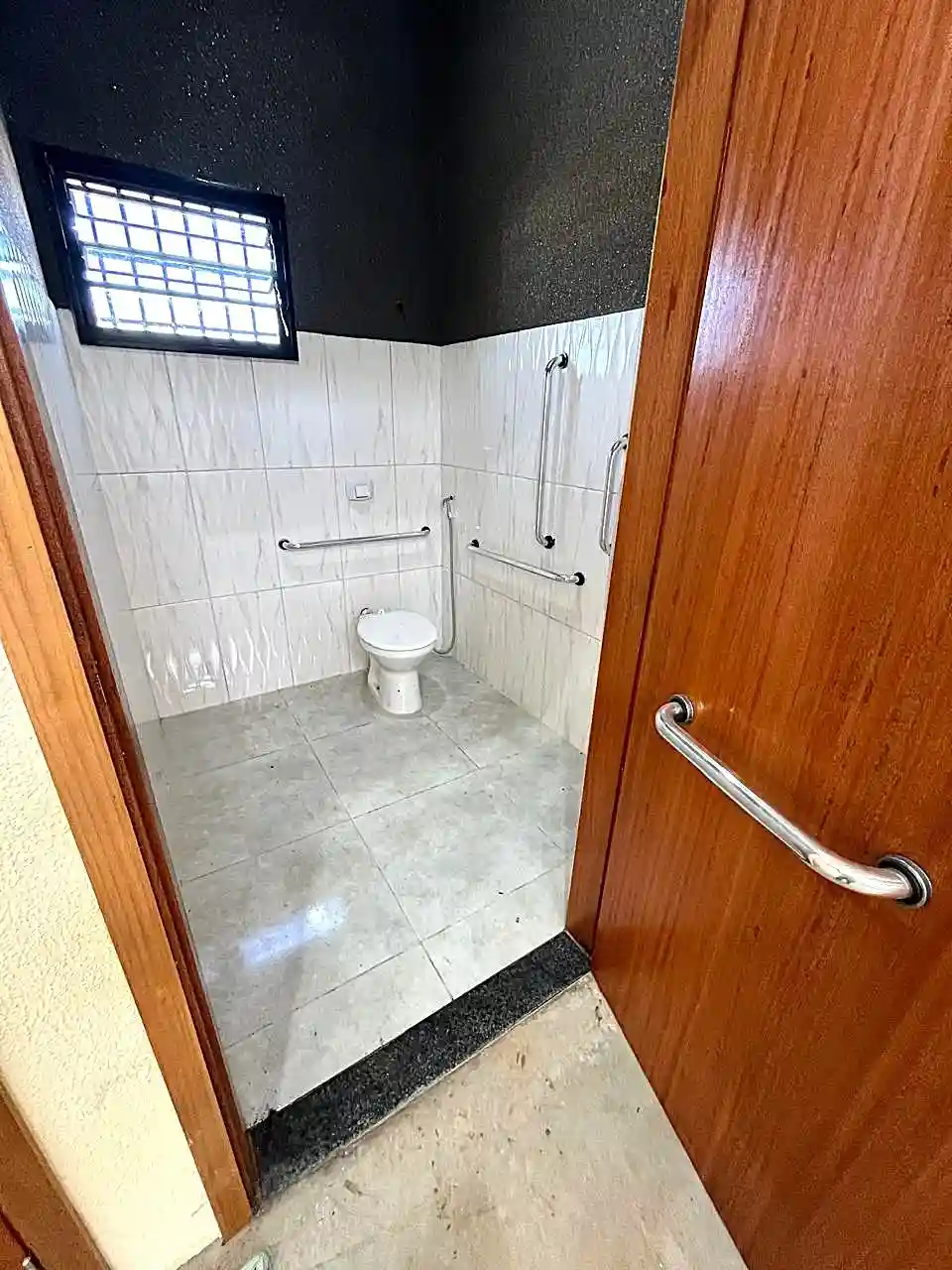 Loja / Salão / Ponto Comercial  para aluguel, 200m² — foto 7 de 13