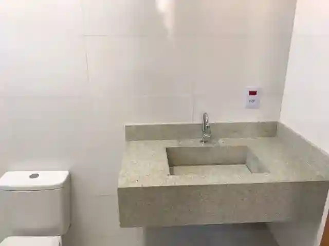 Casa com 3 quartos à venda, 234m² — foto 19 de 36