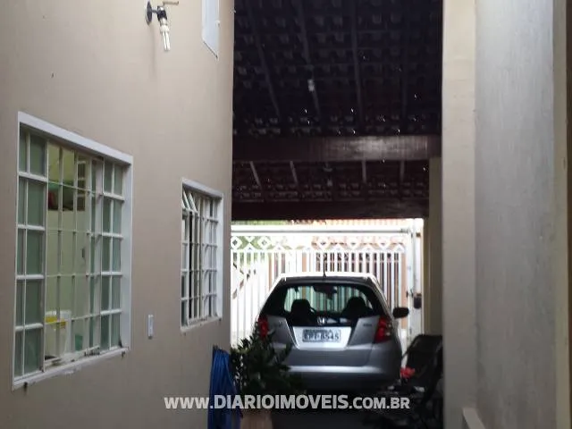 Casa à venda — foto 2 de 4