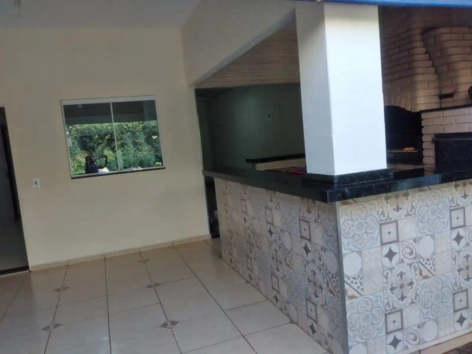 Casa com 3 quartos à venda, 250m² — foto 3 de 11