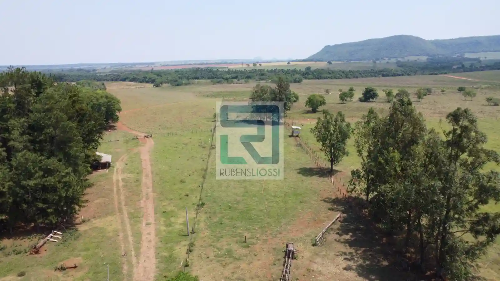 Fazenda / Sítio / Chácara  à venda, 2080000m² — foto 2 de 14