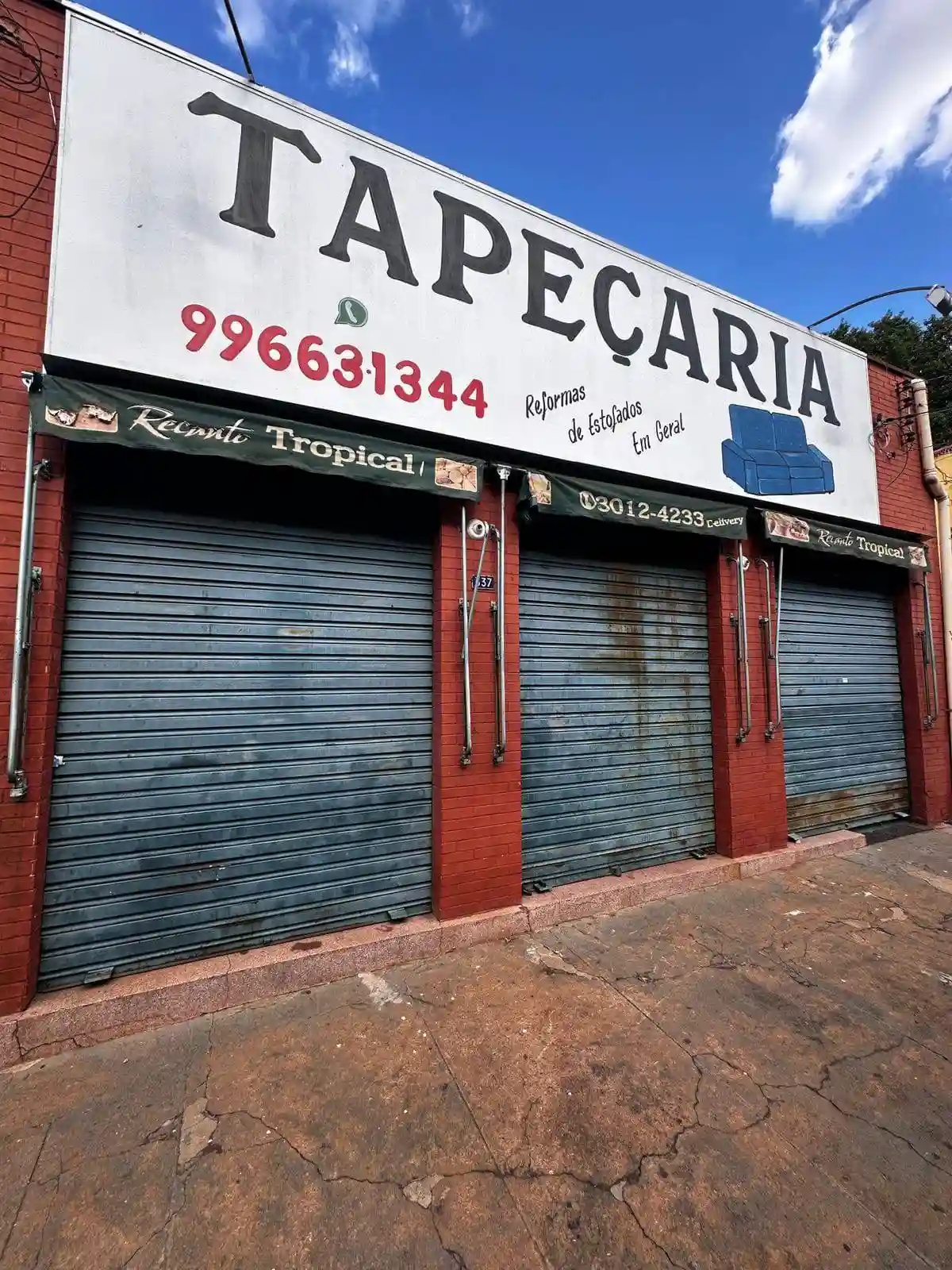 Casa Comercial com 4 quartos à venda, 242m² — foto 2 de 20