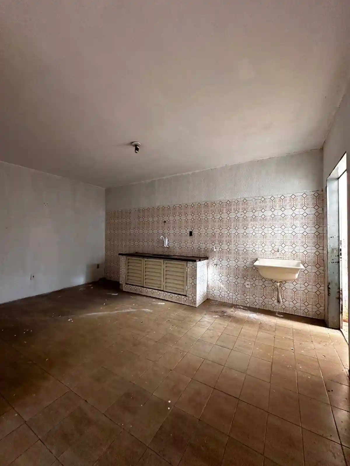 Casa Comercial com 4 quartos à venda, 242m² — foto 18 de 20