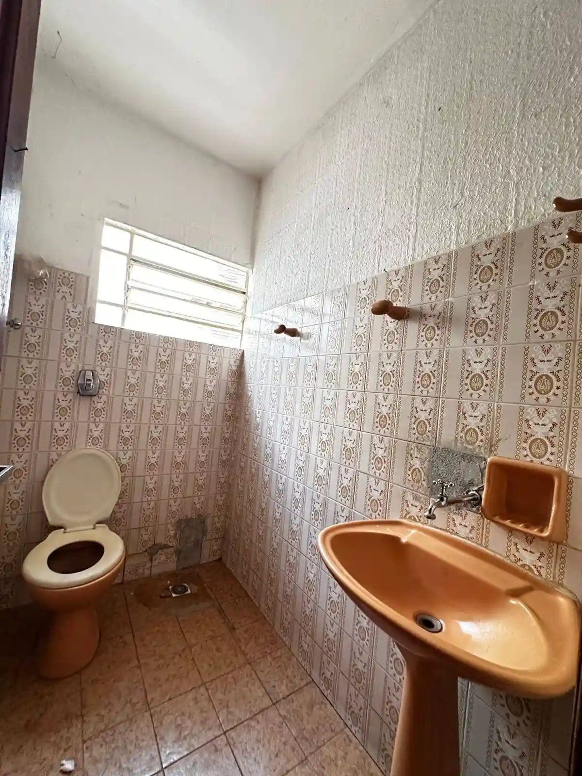 Casa Comercial com 4 quartos à venda, 242m² — foto 19 de 20