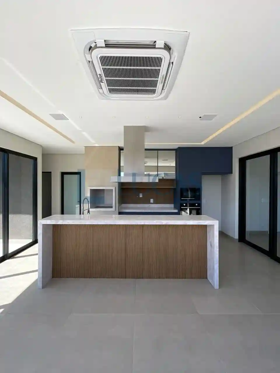 Casa de Condomínio com 3 quartos à venda, 228m² — foto 6 de 27