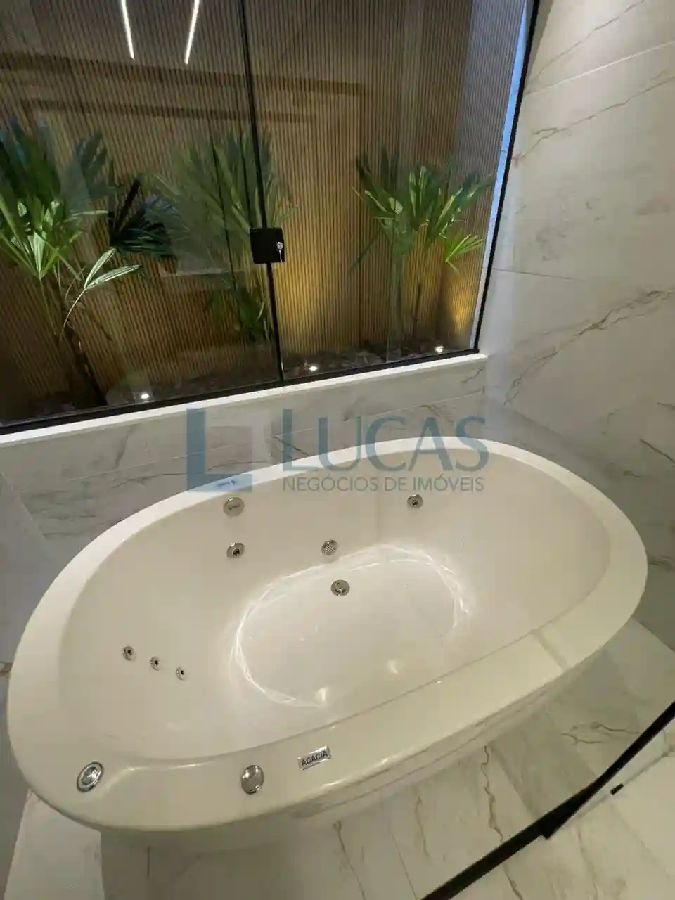 Casa de Condomínio com 3 quartos à venda, 228m² — foto 16 de 27