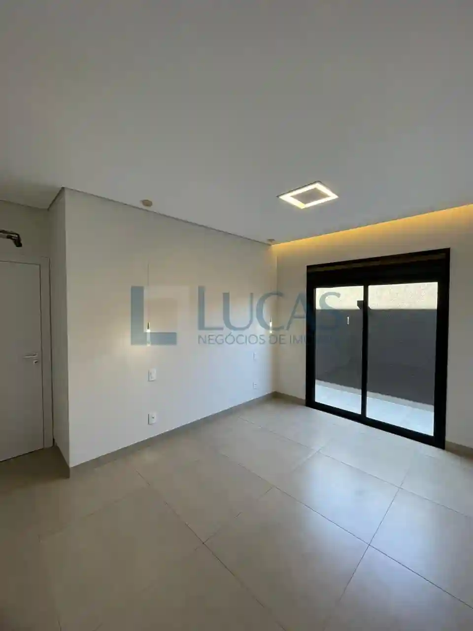 Casa de Condomínio com 3 quartos à venda, 228m² — foto 19 de 27