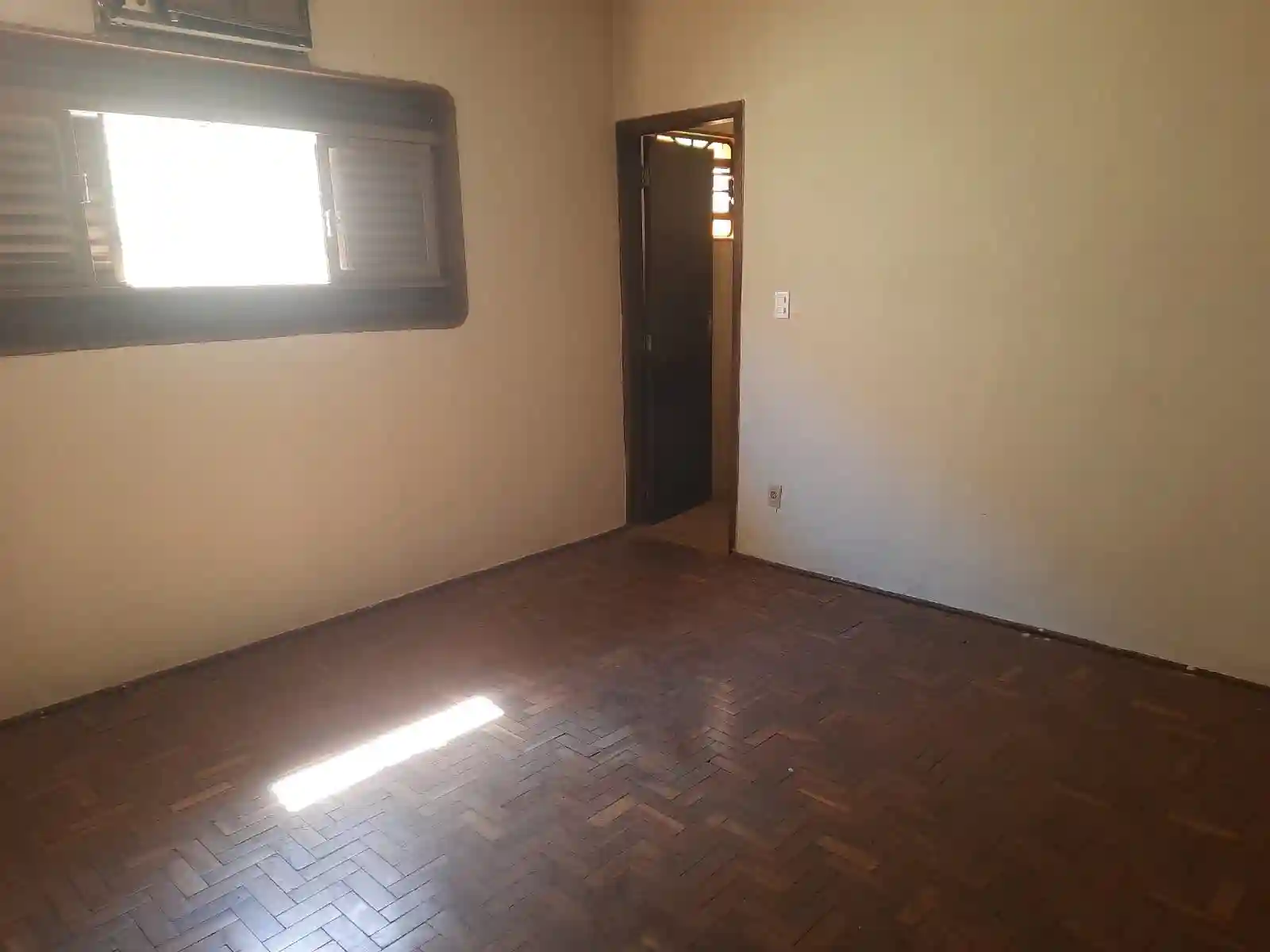 Casa com 3 quartos à venda, 200m² — foto 9 de 26