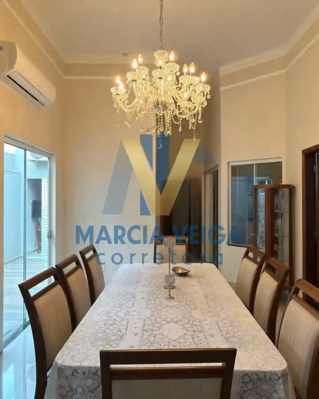 Casa de Condomínio com 3 quartos à venda, 285m² — foto 2 de 18