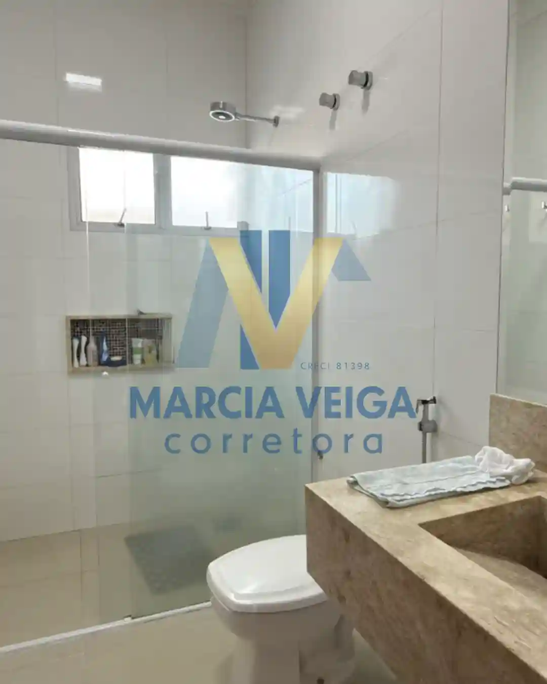 Casa de Condomínio com 3 quartos à venda, 285m² — foto 15 de 18