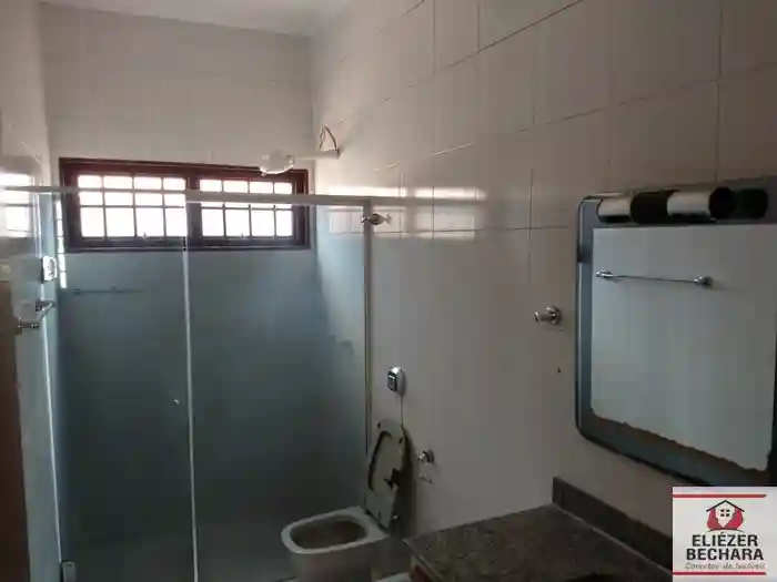 Casa com 3 quartos à venda, 250m² — foto 16 de 44