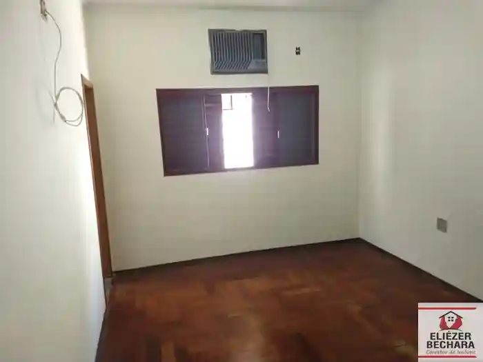Casa com 3 quartos à venda, 250m² — foto 14 de 44
