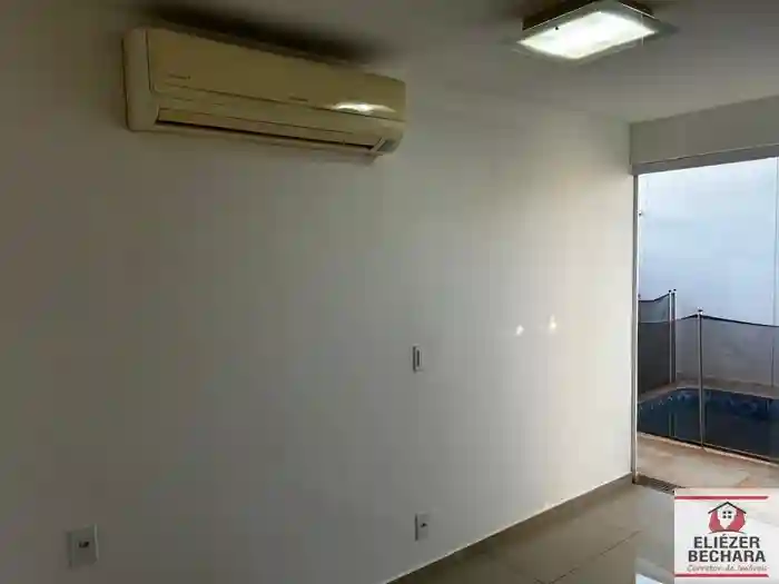 Casa de Condomínio com 3 quartos à venda, 125m² — foto 2 de 27