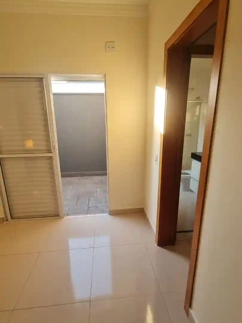 Casa de Condomínio com 3 quartos à venda, 253m² — foto 8 de 10