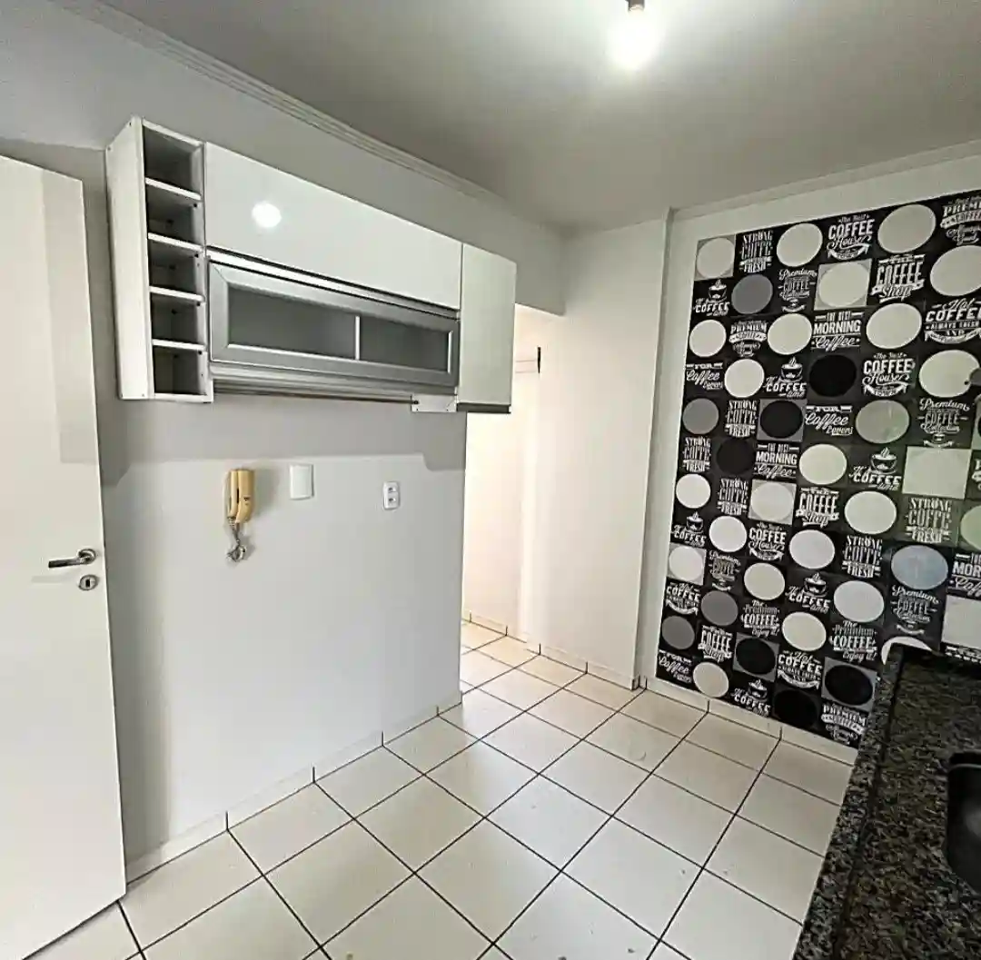 Apartamento com 2 quartos à venda, 80m² — foto 2 de 11