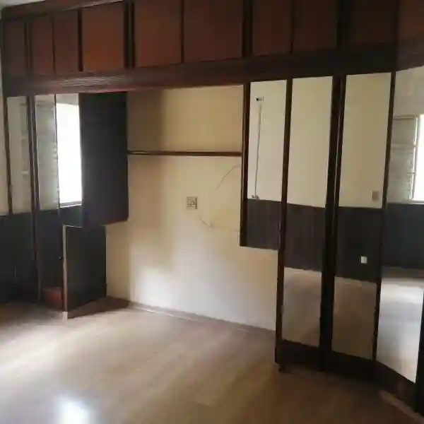 Casa à venda — foto 4 de 8