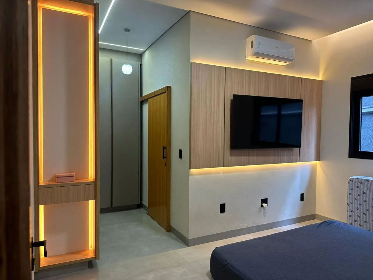 Casa de Condomínio com 3 quartos para aluguel, 300m² — foto 3 de 17