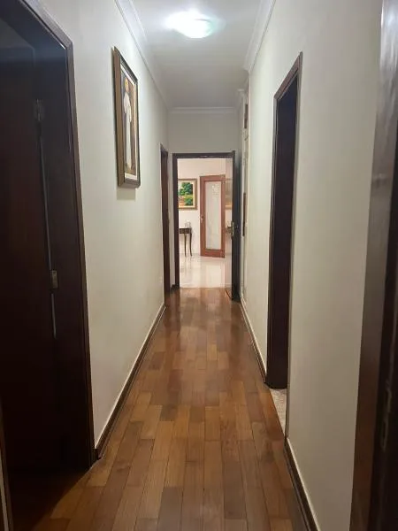 Casa à venda — foto 2 de 3