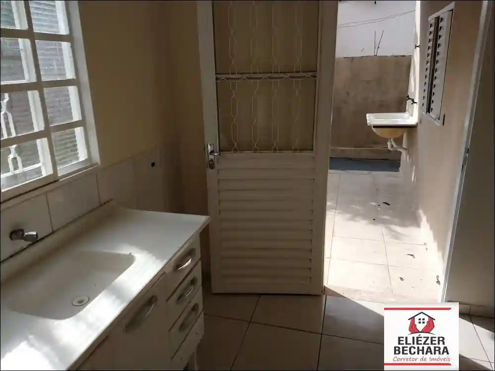 Casa com 2 quartos à venda, 200m² — foto 39 de 48