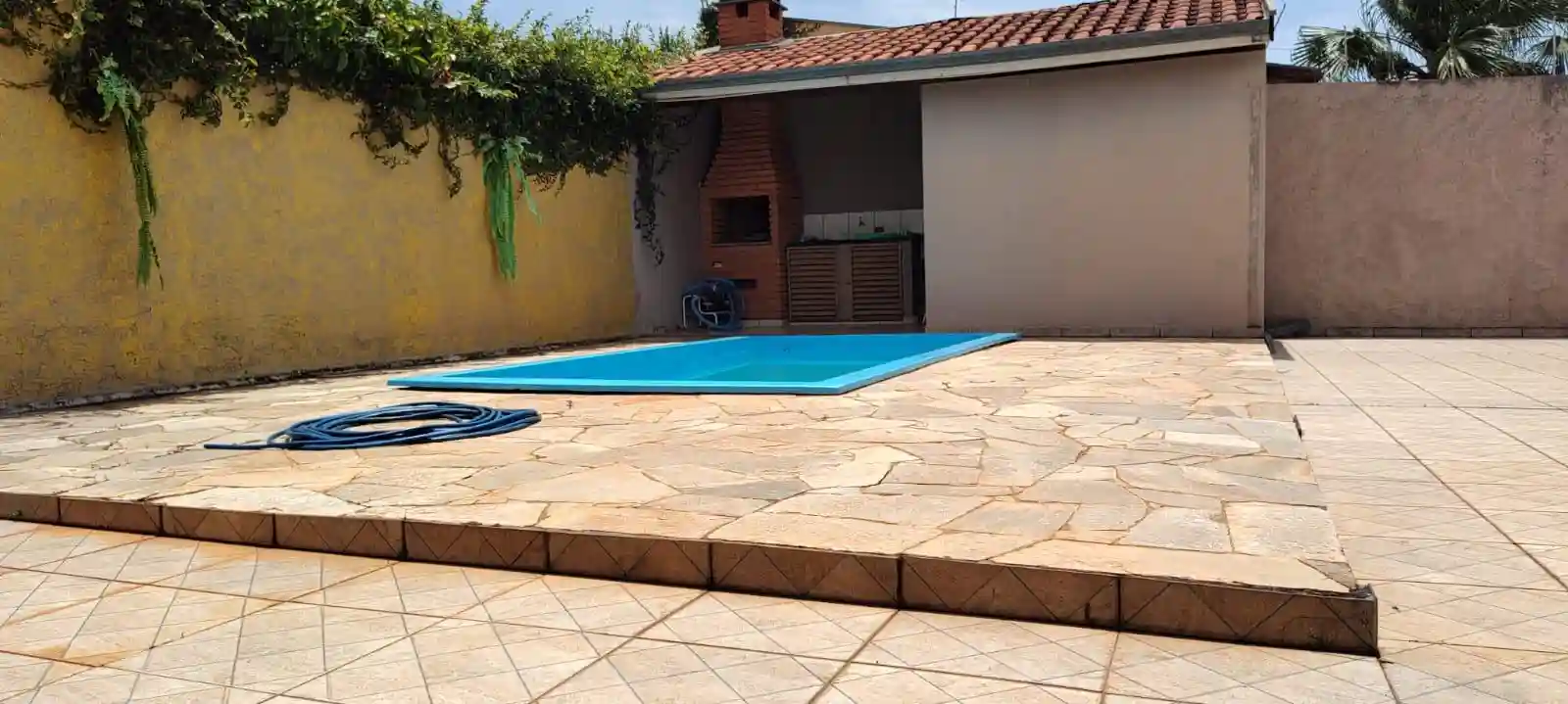 Casa com 3 quartos à venda, 450m² — foto 4 de 9