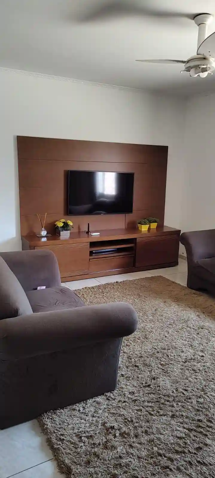 Casa com 3 quartos à venda, 450m² — foto 3 de 9