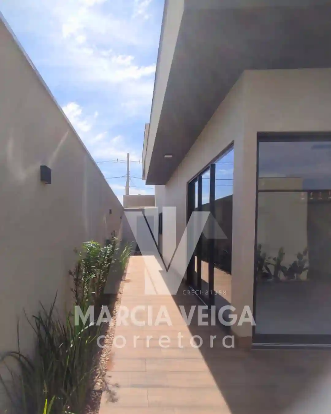 Casa de Condomínio com 3 quartos para aluguel, 275m² — foto 8 de 18