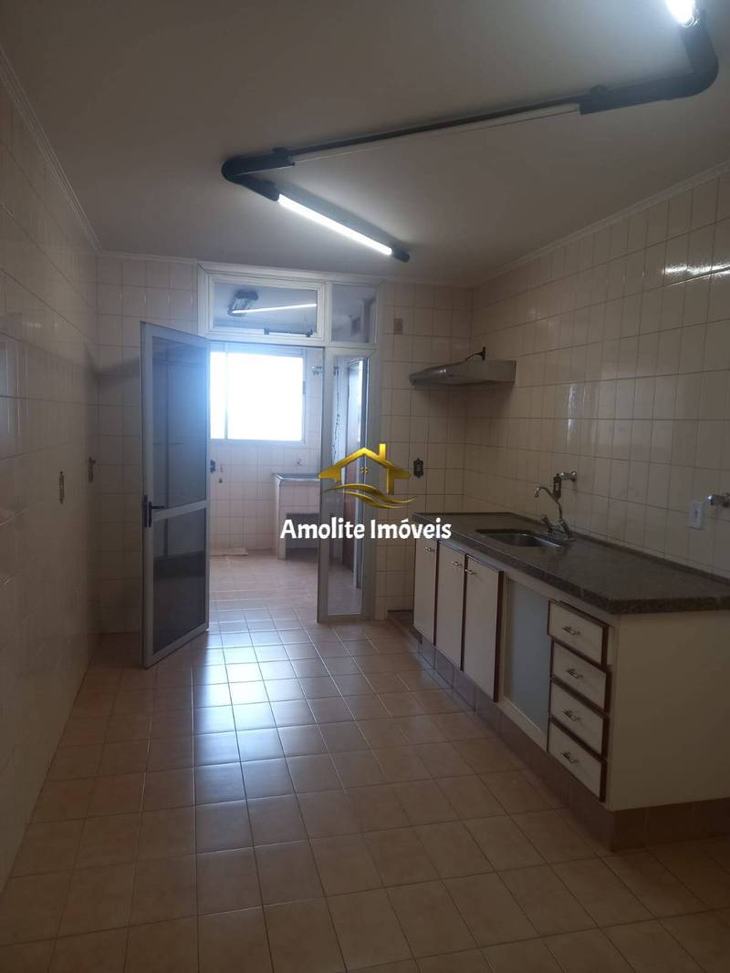 Apartamento com 4 quartos à venda, 167m² — foto 15 de 26