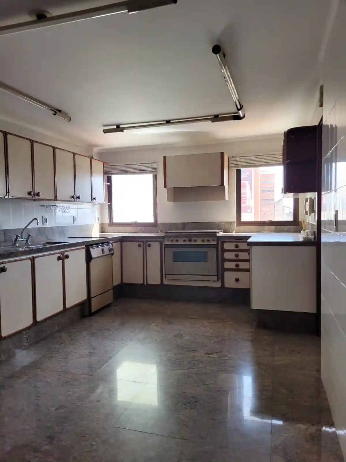 Apartamento com 4 quartos à venda, 420m² — foto 3 de 54