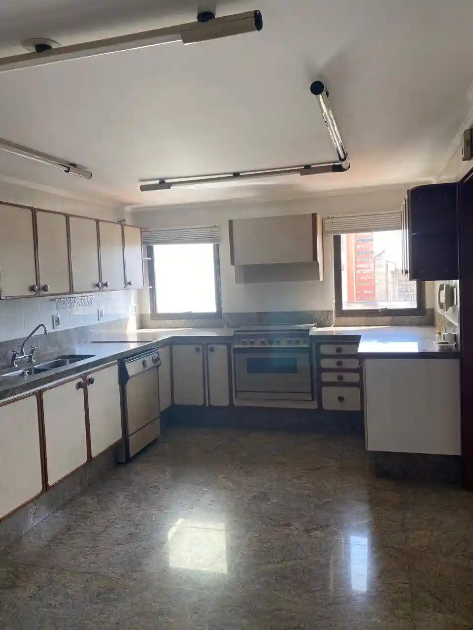 Apartamento com 4 quartos à venda, 420m² — foto 21 de 54