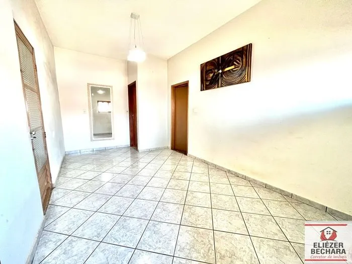 Casa à venda — foto 1 de 7